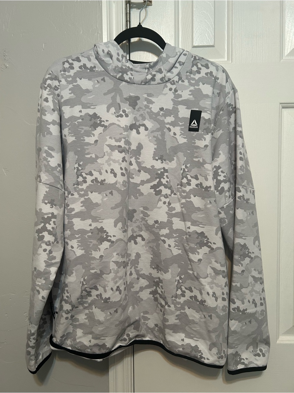 Reebok Men’s White and Gray Camo Performance Pullover Hoodie